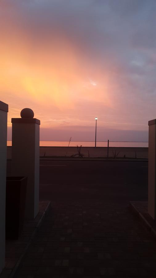 Kleines Nest Bed And Breakfast Walvis Bay Kültér fotó