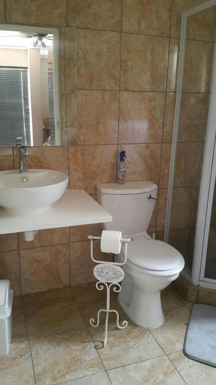 Kleines Nest Bed And Breakfast Walvis Bay Kültér fotó